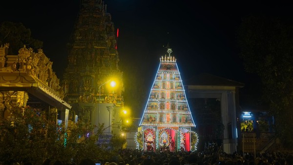 தெல்லிப்பளை துர்க்கை அம்மன் ஆலய  சப்பறத்திருவிழா! 